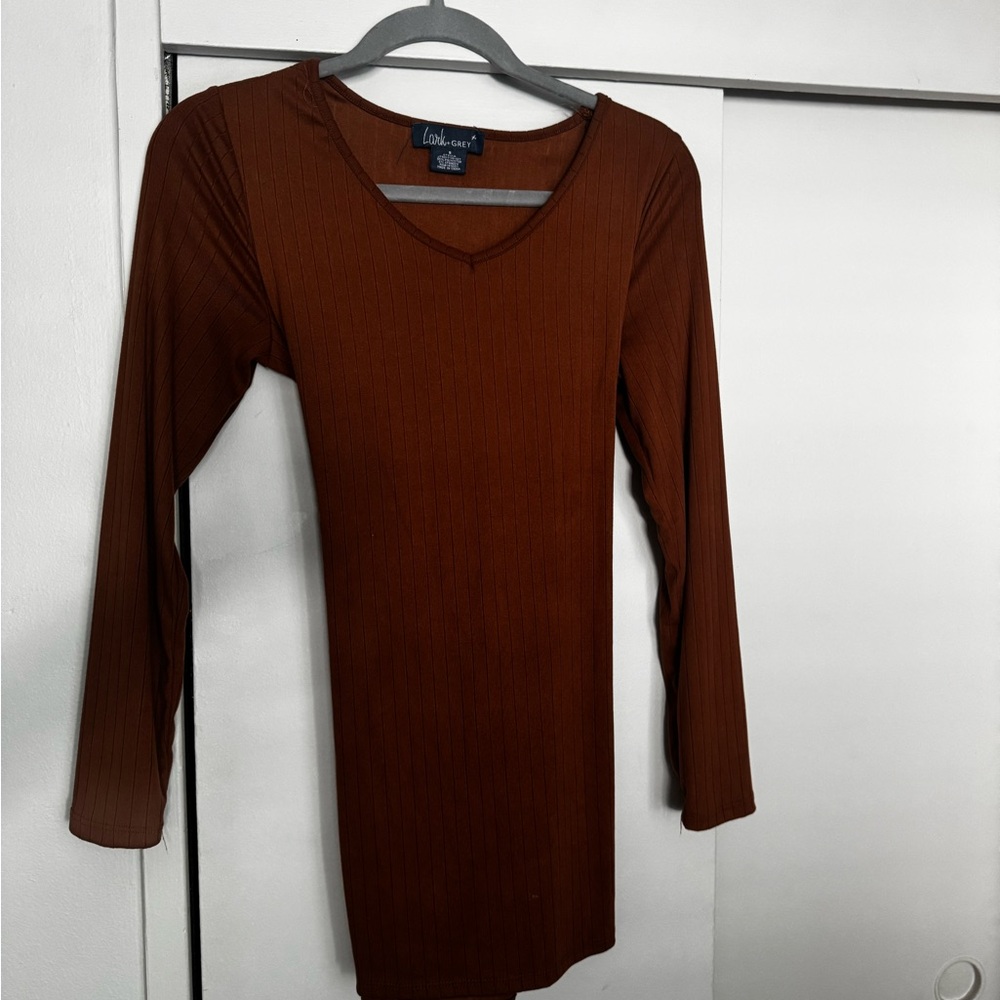 V-Neck Long Sleeve Dress in Rich Brown